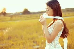 吃瓜赏花装淑女,吃瓜赏花，尽显淑女风范