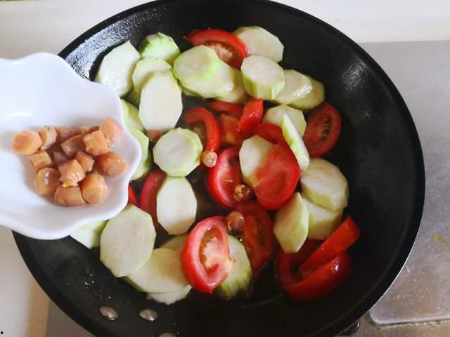 汾阳吃瓜抓小三,吃瓜群众抓小三，一场全民参与的捉奸大戏