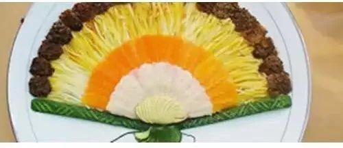 洒金扇吃瓜,品味古韵吃瓜趣事